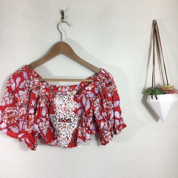 NWT LF | Native Rose Bonnie red floral crop top - Picture 1 of 6